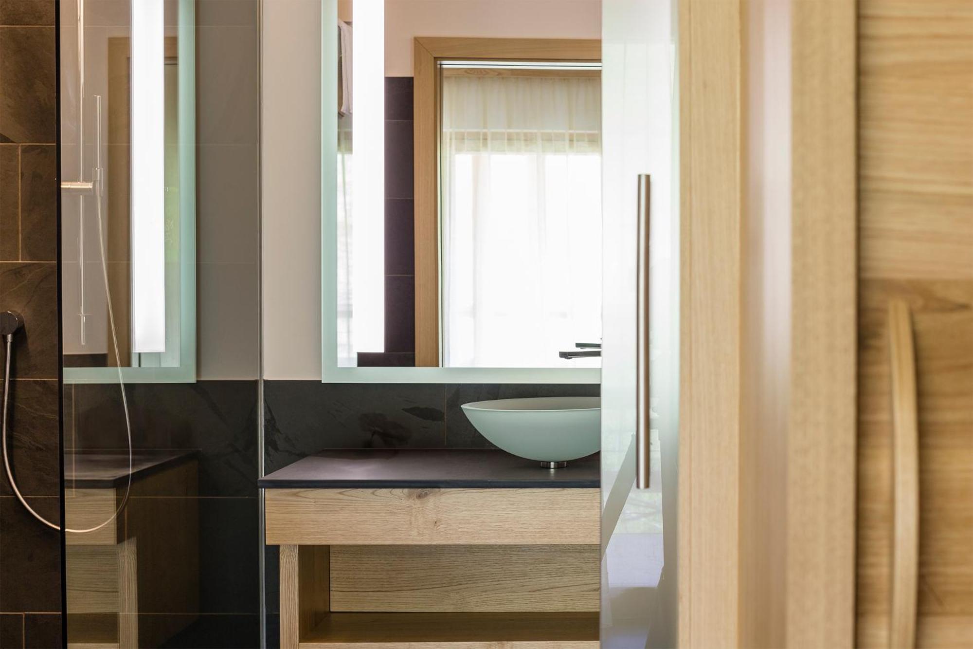Lake Spa Hotel Seeleiten Caldaro Bagian luar foto