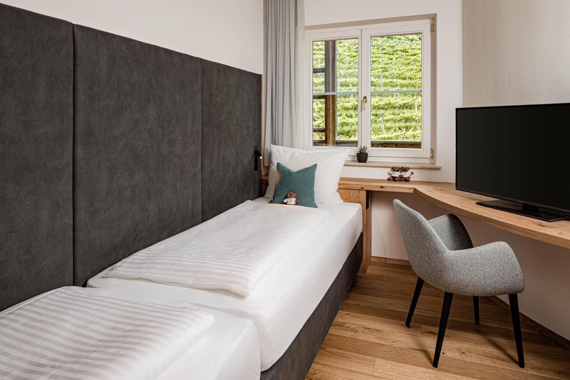 Lake Spa Hotel Seeleiten Caldaro Bagian luar foto